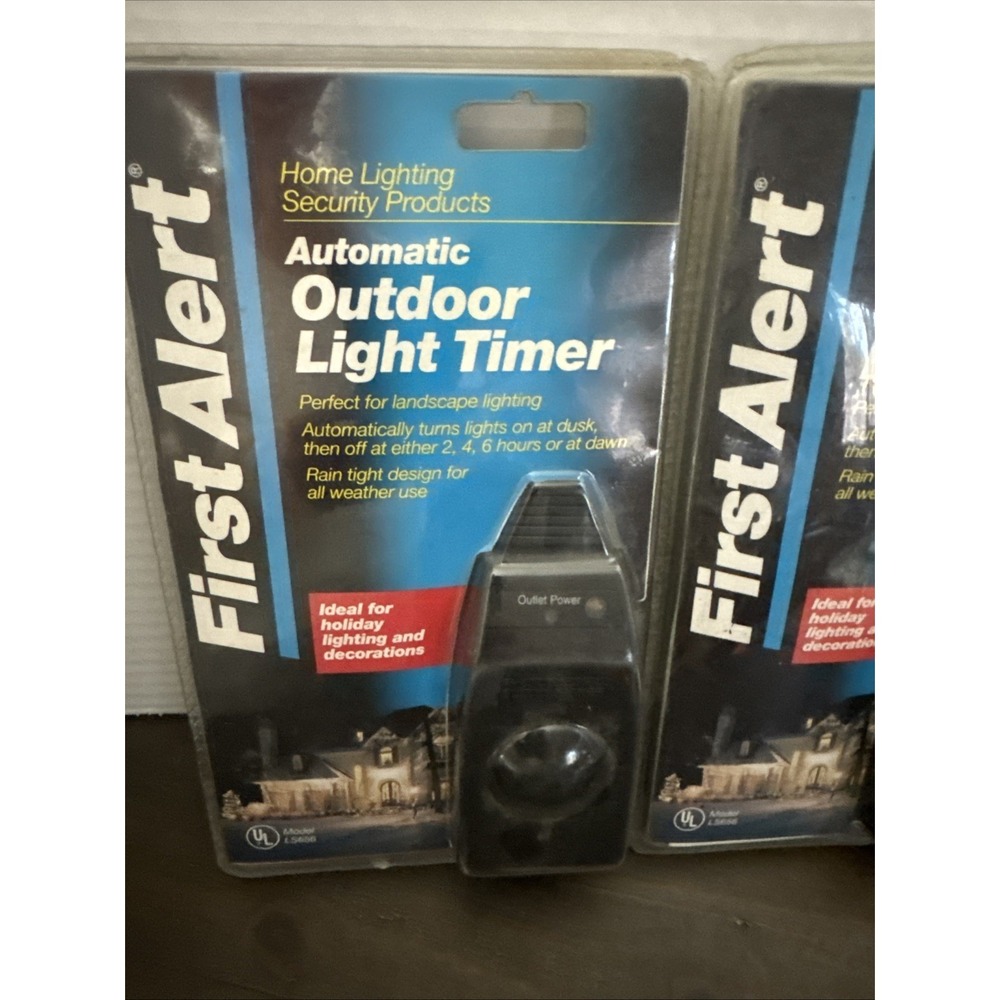 First Alert Automatic Outdoor Light Timer Model LS656 - Picture 3 of 7